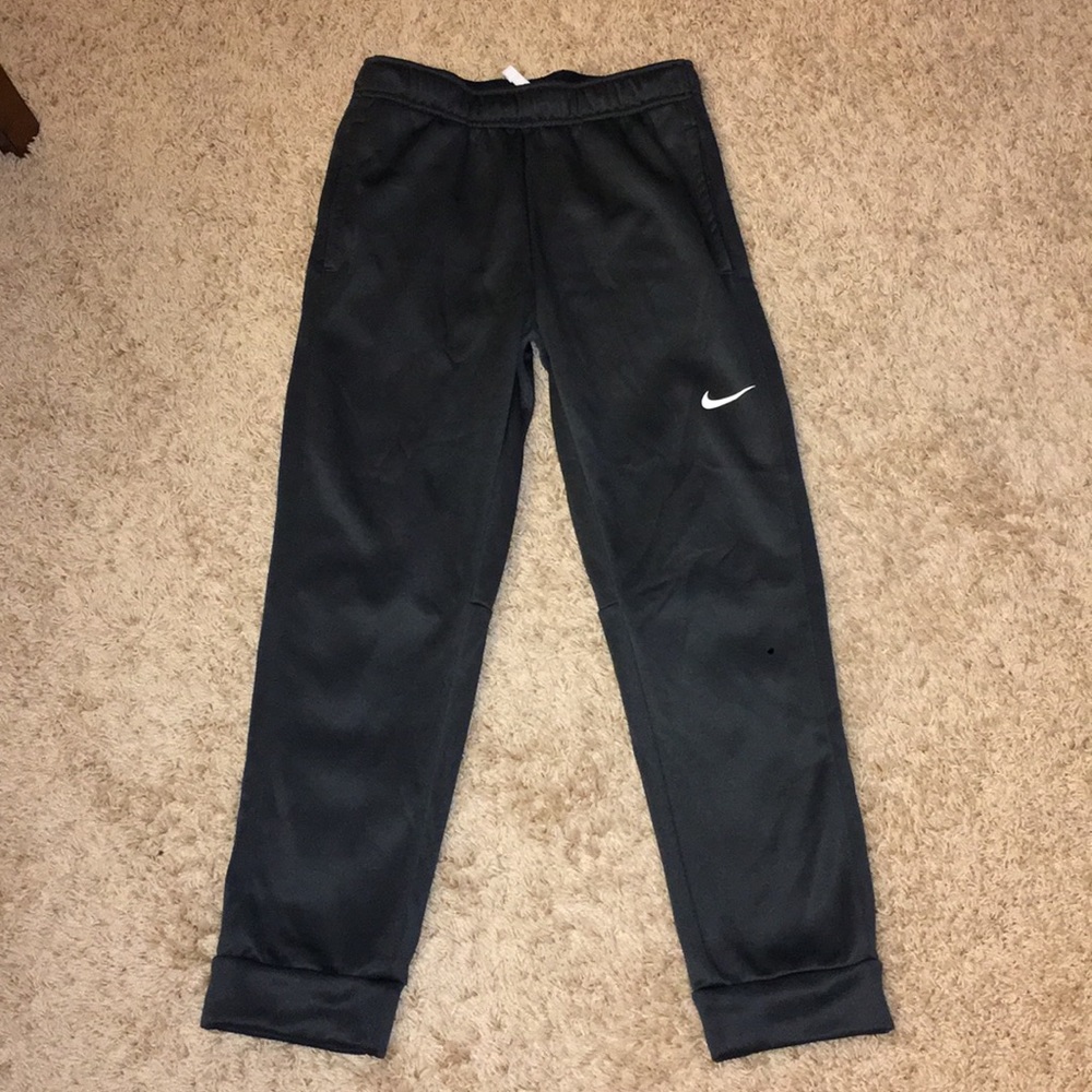 Nike boys joggers great condition